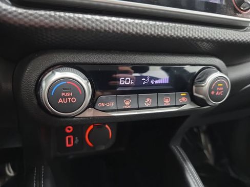 Used 2018 Nissan Kicks SV FWD image 22
