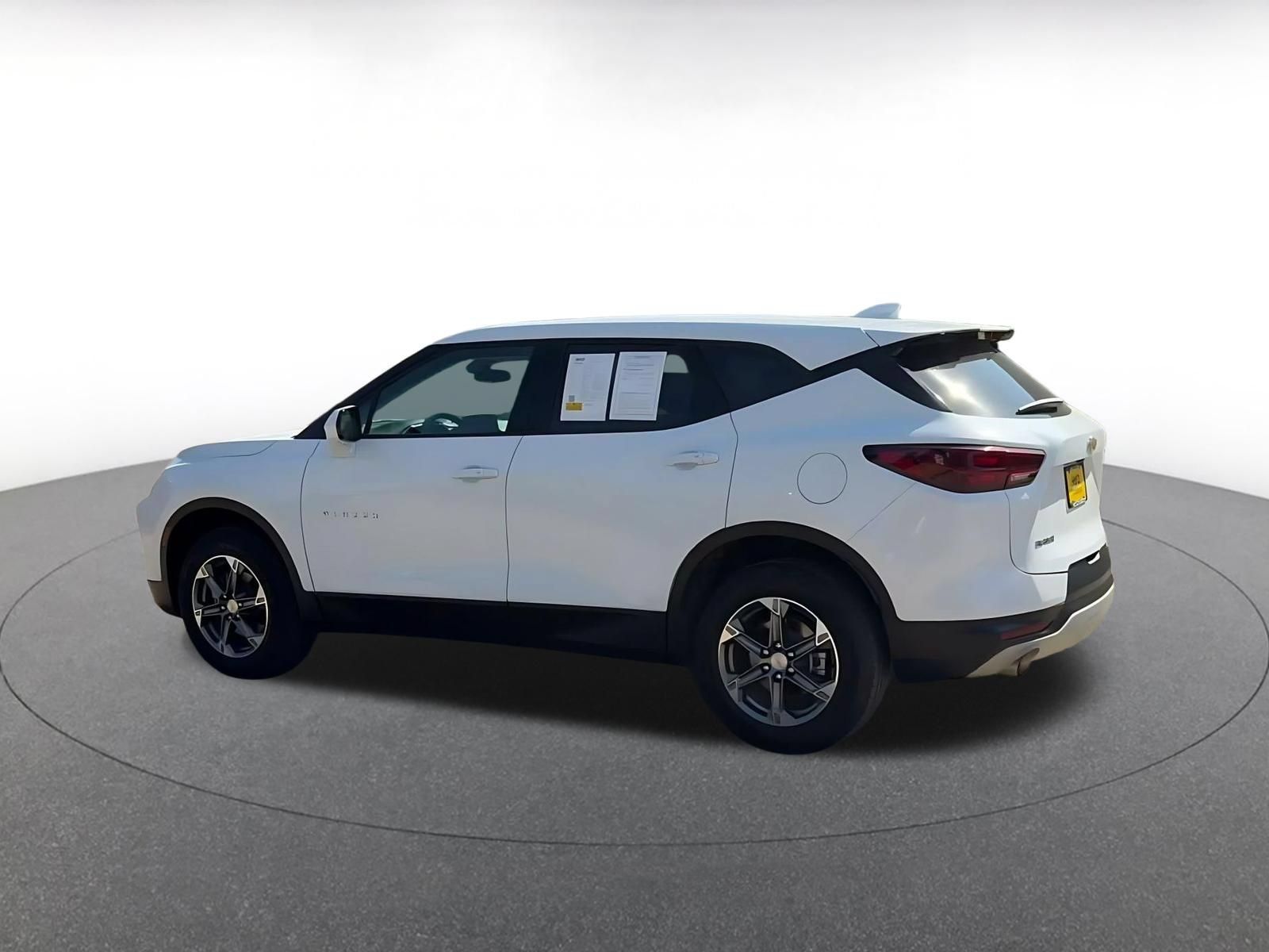 Used 2026 Chevrolet Blazer LT FWD image 9