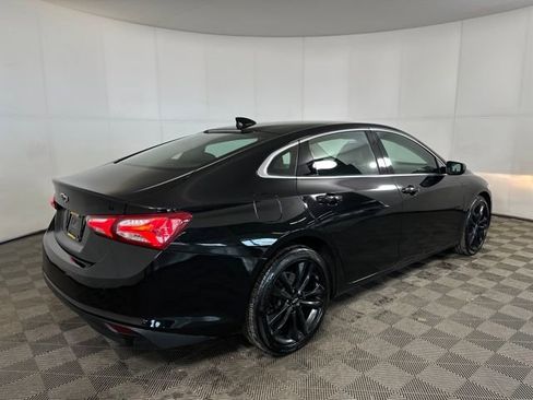 Used 2024 Chevrolet Malibu LT w/ Midnight Edition image 3