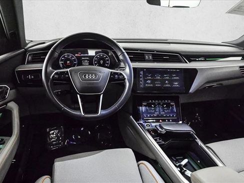 Certified 2024 Audi Q8 e-tron Prestige image 19