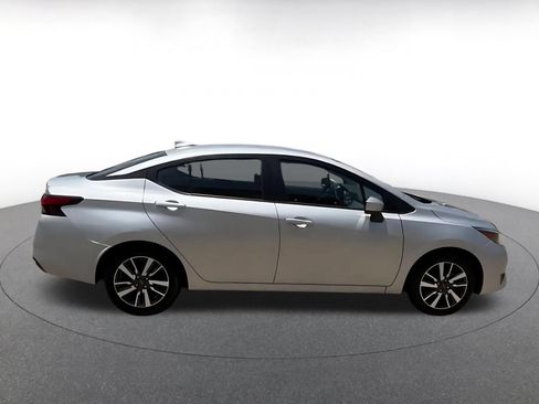 Used 2025 Nissan Versa SV FWD image 16