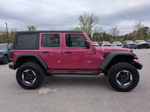 Used 2022 Jeep Wrangler Unlimited Rubicon w/ Cold Weather Group image 3
