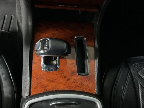 Used 2012 Chrysler 300 Limited RWD image 27