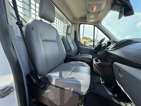 Used 2019 Ford Transit 250 138 RWD image 21
