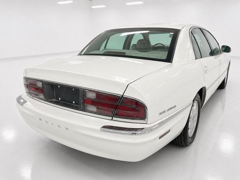 Used 2002 Buick Park Avenue FWD image 3