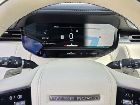 Used 2024 Land Rover Range Rover Long Wheelbase Autobiography AWD/4WD image 20