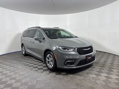 Certified 2022 Chrysler Pacifica Limited