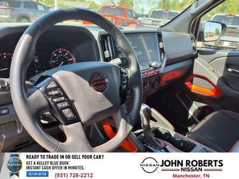 Used 2025 Nissan Frontier Pro-X RWD image 4