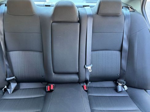 Used 2025 Nissan Altima 2.5 SV FWD image 33