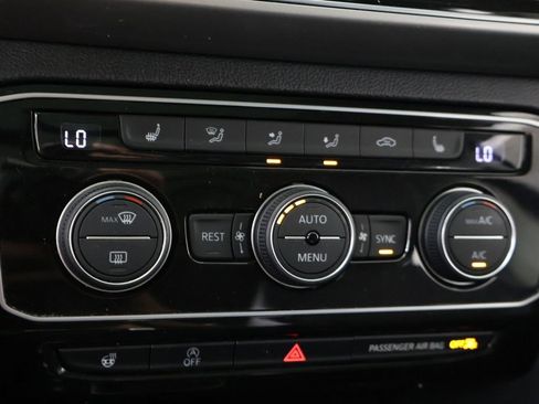 Used 2019 Volkswagen Atlas SEL AWD/4WD image 56