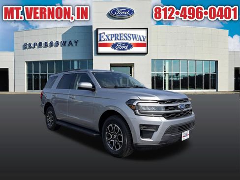Used 2024 Ford Expedition XLT AWD/4WD image 5