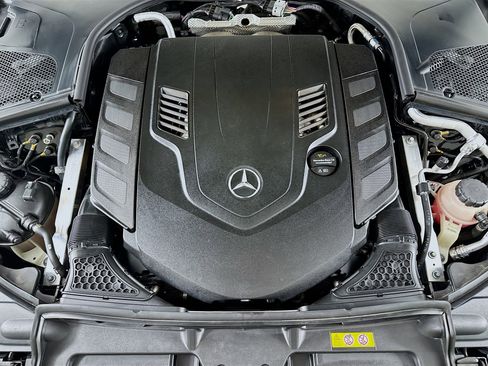 Used 2022 Mercedes-Benz S 580 4MATIC Sedan image 33