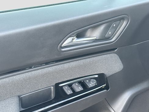 Certified 2024 Honda Prologue EX image 17