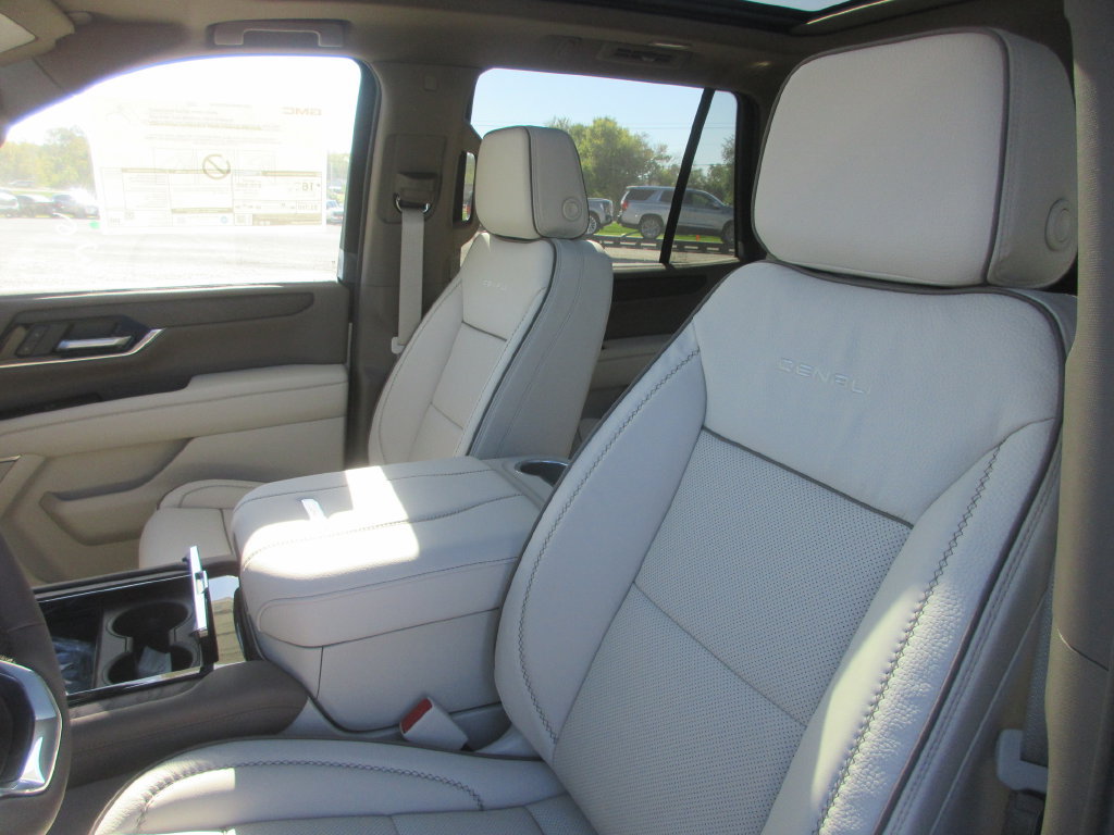 New 2027 GMC Yukon Denali w/ Sun & Power Step Package AWD/4WD image 11