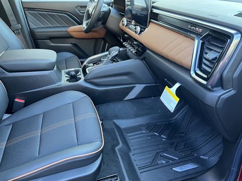 New 2026 GMC Canyon AT4 image 20