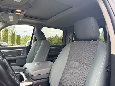 Used 2018 RAM 3500 SLT w/ Luxury Group AWD/4WD image 26