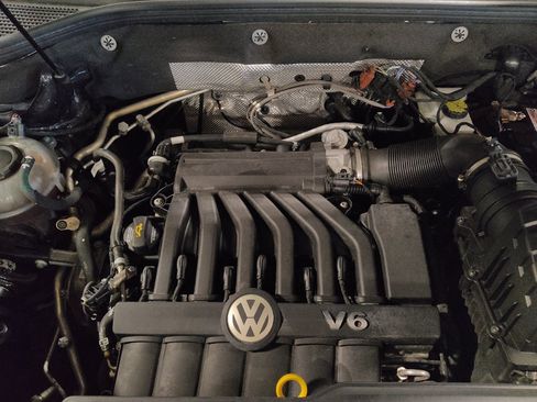 Used 2021 Volkswagen Atlas SEL FWD image 30