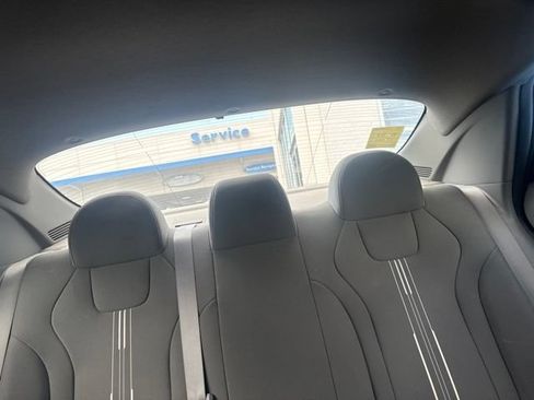 Used 2023 Hyundai Elantra SEL w/ Convenience Package FWD image 18