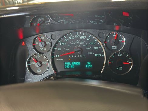 New 2025 GMC Savana 2500 image 36