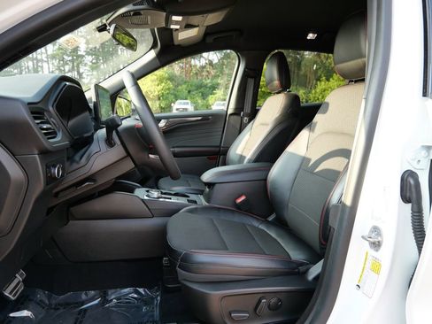Certified 2023 Ford Escape ST-Line w/ Tech Pack #1 AWD/4WD image 22