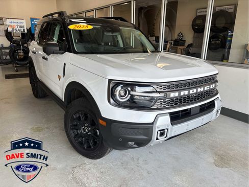 Used 2025 Ford Bronco Sport Badlands w/ Badlands Tech Package AWD/4WD image 1
