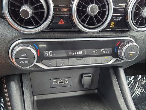 Used 2021 Nissan Sentra SR w/ Lighting Package image 27