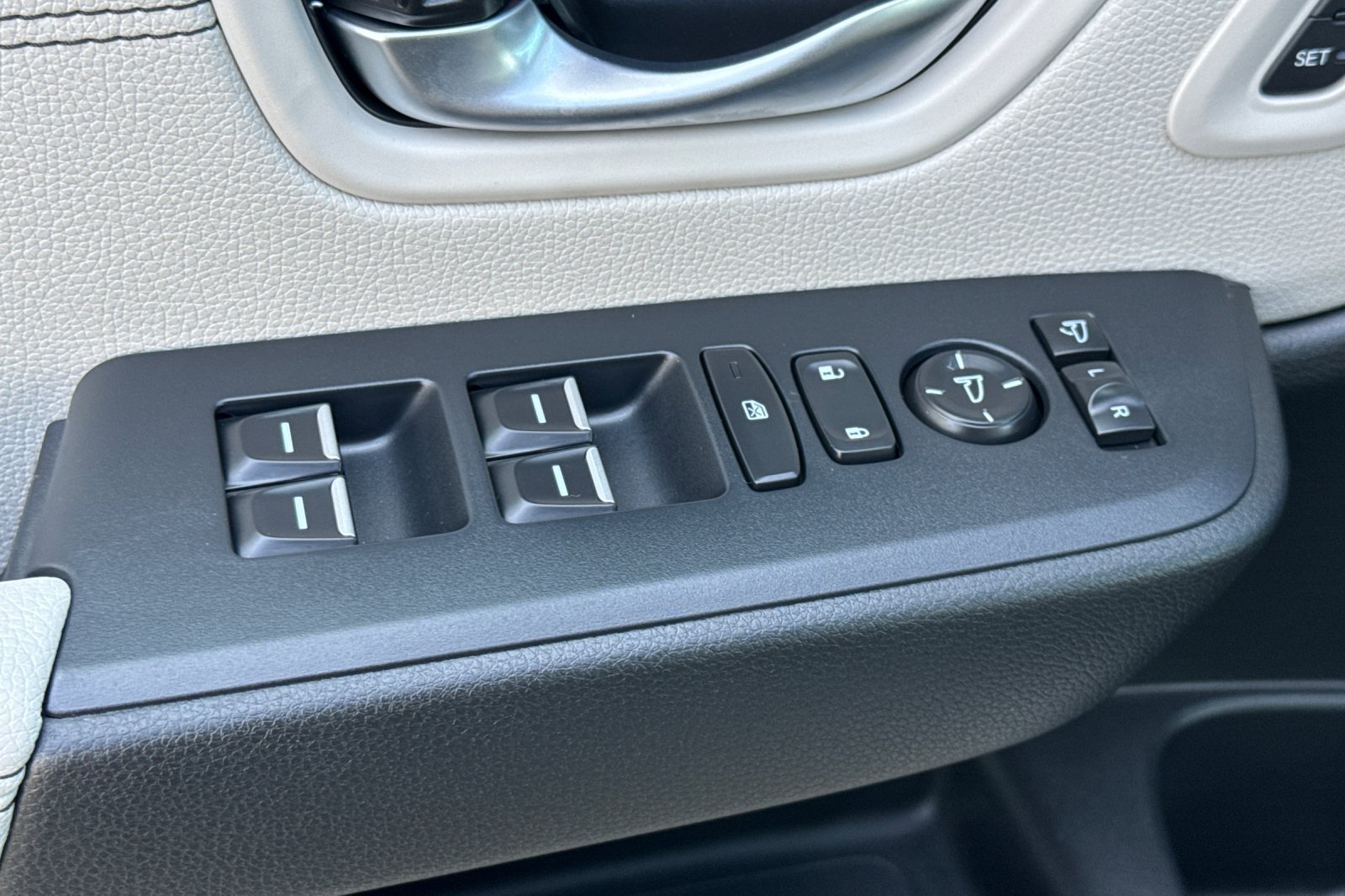 New 2026 Honda Pilot Touring image 11