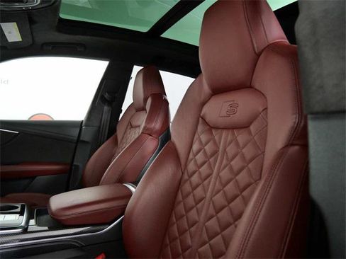 Used 2022 Audi SQ8 Prestige image 18
