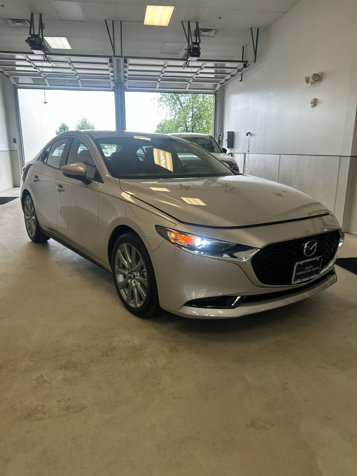 Certified 2026 MAZDA MAZDA3 2.5 S Sedan w/ Preferred Pkg FWD image 9