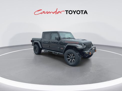 Used 2022 Jeep Gladiator Mojave w/ Cold Weather Group AWD/4WD image 2