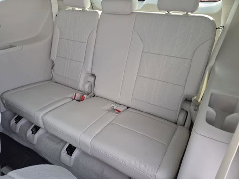 New 2026 Buick Enclave Avenir image 11