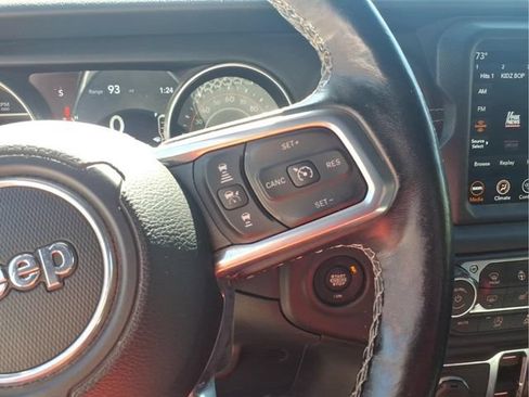 Used 2021 Jeep Wrangler Unlimited Sahara AWD/4WD image 20