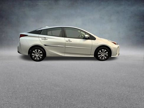 Used 2019 Toyota Prius XLE w/ Advanced Technology Package AWD/4WD image 7