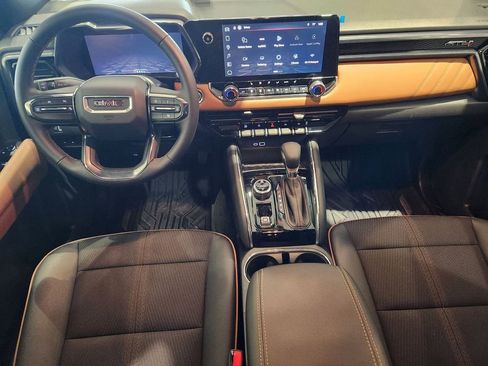 New 2026 GMC Canyon AT4 AWD/4WD image 15