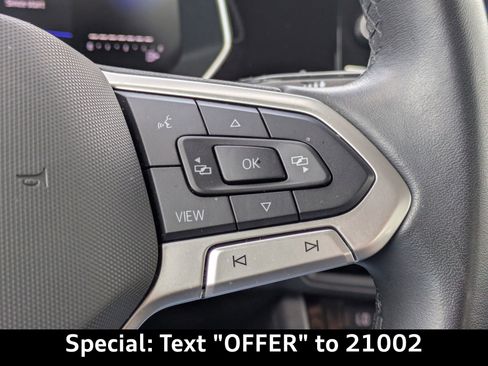 Used 2024 Volkswagen Jetta SE image 26