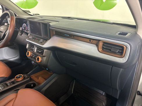 Used 2024 Ford Maverick Lariat image 29