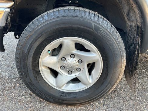 Used 2003 Toyota Tacoma PreRunner image 37