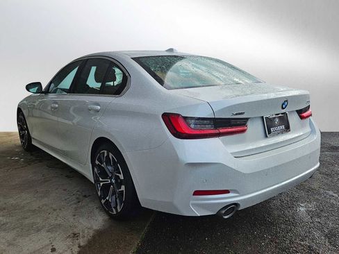 Used 2025 BMW 330i xDrive Sedan w/ Convenience Package image 5