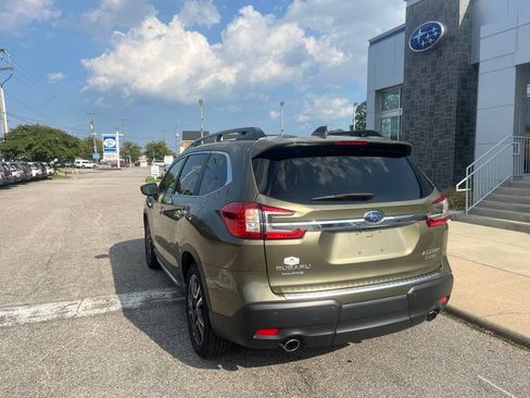 Used 2025 Subaru Ascent Touring AWD/4WD image 6