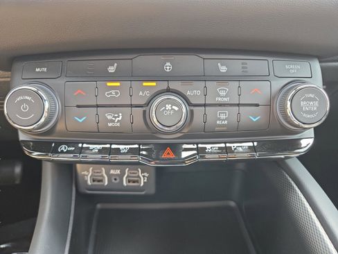 New 2025 Dodge Durango GT w/ Blacktop Package AWD/4WD image 13