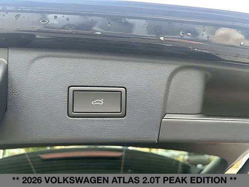 New 2026 Volkswagen Atlas Peak Edition AWD/4WD image 17