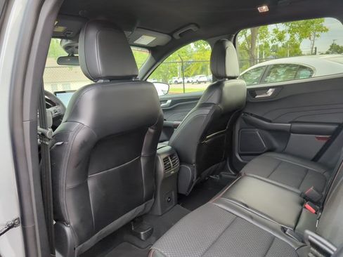Used 2024 Ford Escape ST-Line w/ Tech Pack #1 FWD image 22