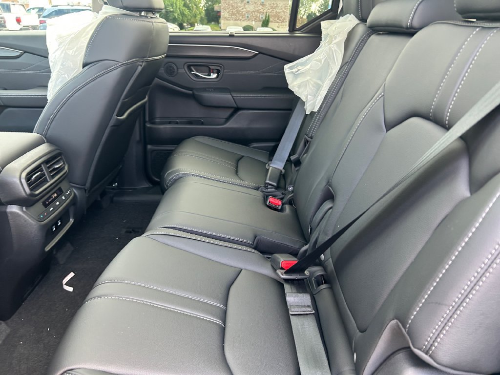 New 2026 Honda Pilot Touring image 24