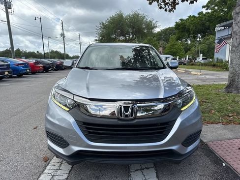 Used 2020 Honda HR-V LX image 3