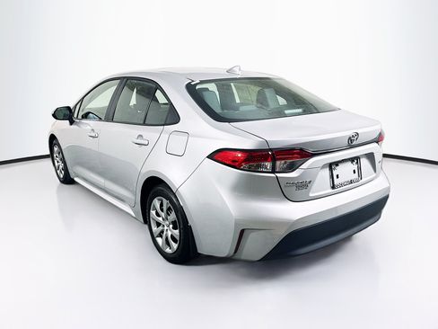 Used 2026 Toyota Corolla LE FWD image 5