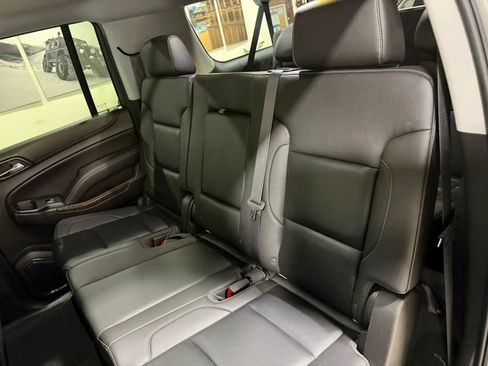 Used 2018 Chevrolet Suburban LT AWD/4WD image 34