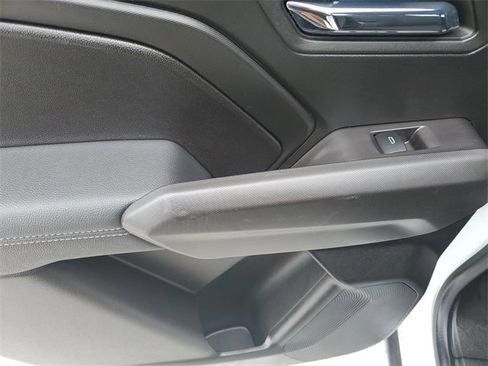 Used 2024 GMC Canyon Elevation w/ Convenience Package image 16