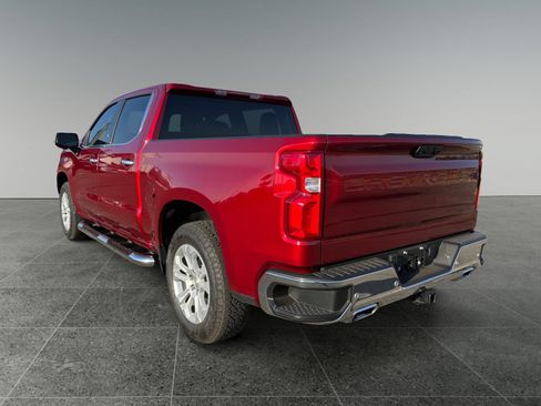 Used 2025 Chevrolet Silverado 1500 LTZ w/ Z71 Off-Road Package AWD/4WD image 4