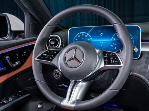 Certified 2025 Mercedes-Benz C 300 Sedan image 15