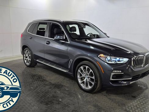 Used 2019 BMW X5 xDrive50i w/ Off-Road Package image 1